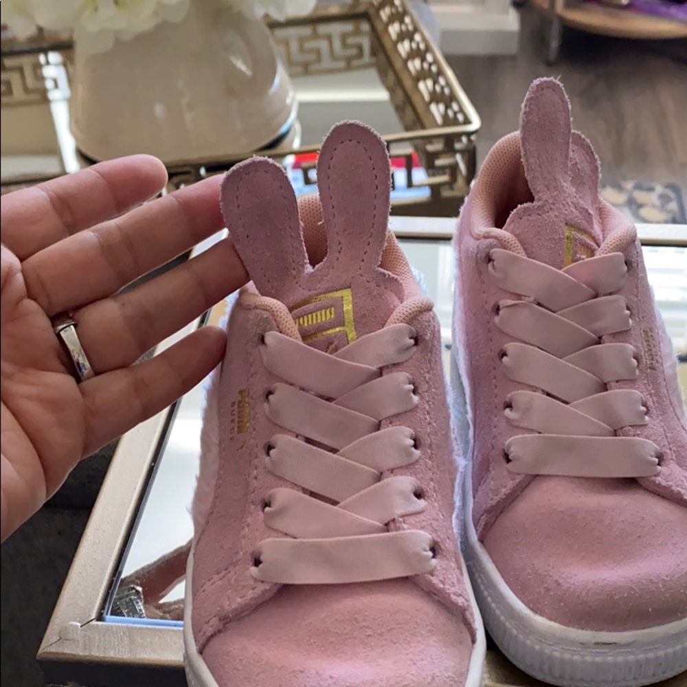 Shoes - Picture 2 of 4